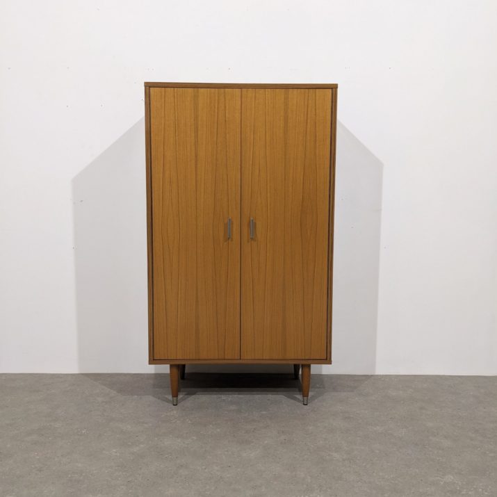 Petite armoire vintage