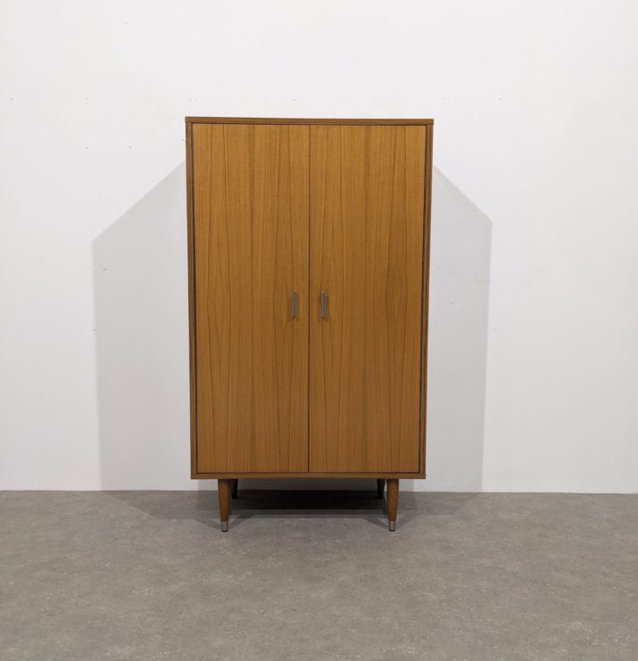 Petite armoire vintage