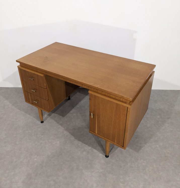 Bureau chêne clair mid-century – Image 4