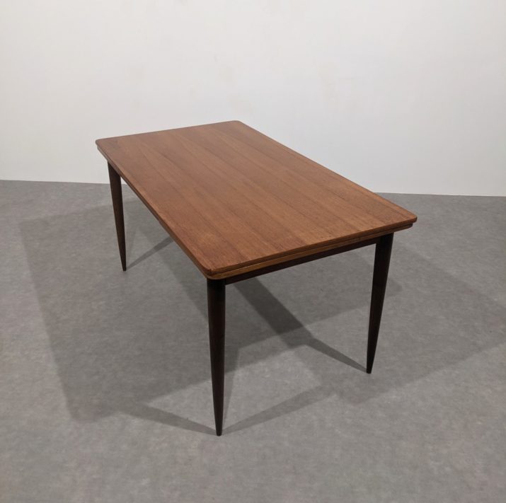 Table à manger vintage scandinave – Image 2