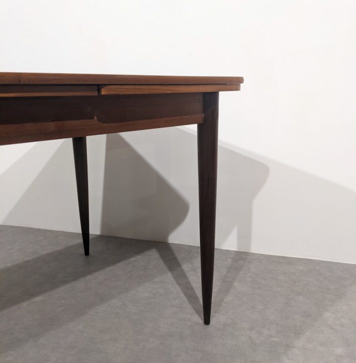 Table à manger vintage scandinave – Image 5