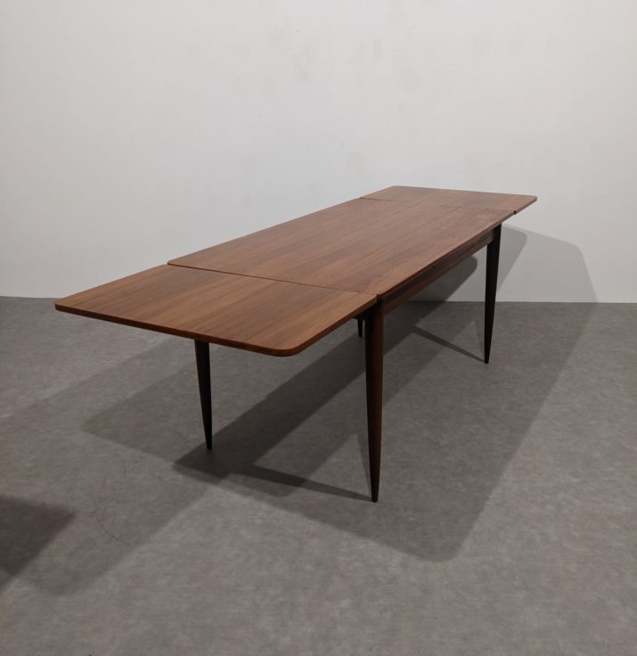 Table à manger vintage scandinave – Image 7