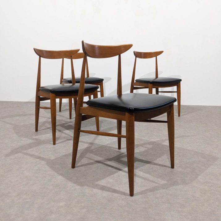 Suite de quatre chaises vintage mid-century
