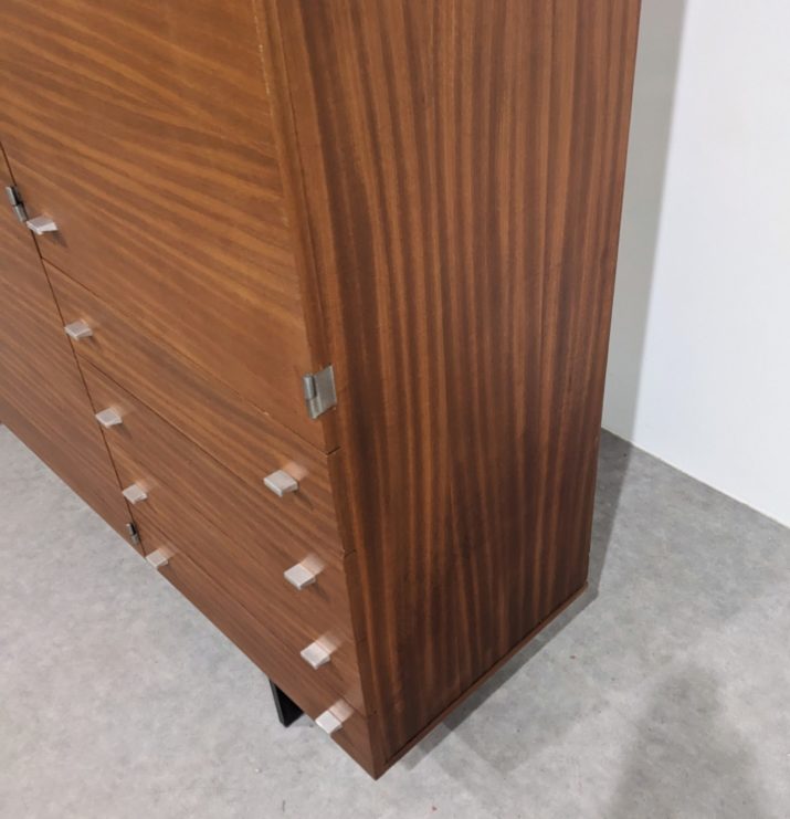 Grande armoire vintage P.Guariche – Image 4