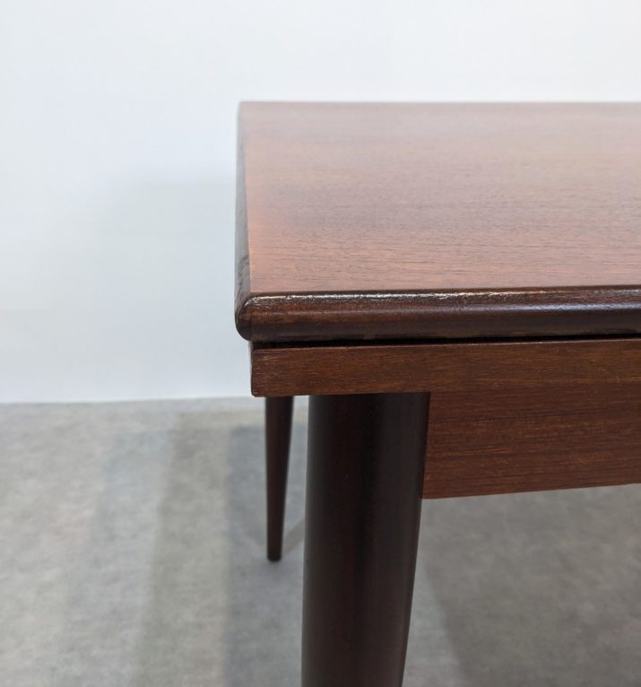 Table à repas scandinave – Image 4