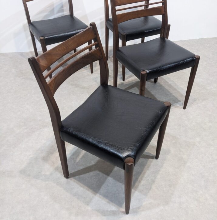 Suite de cinq chaises vintage (+1) – Image 6