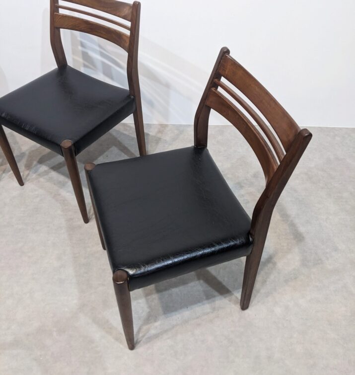 Suite de cinq chaises vintage (+1) – Image 2