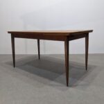 Table à repas vintage scandinave – Image 4