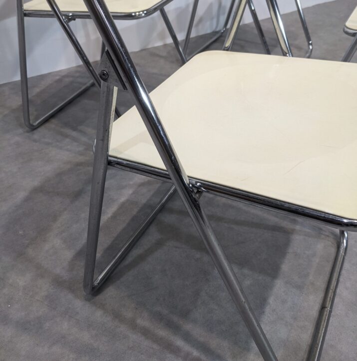 Quatre chaises pliantes 80' – Image 3