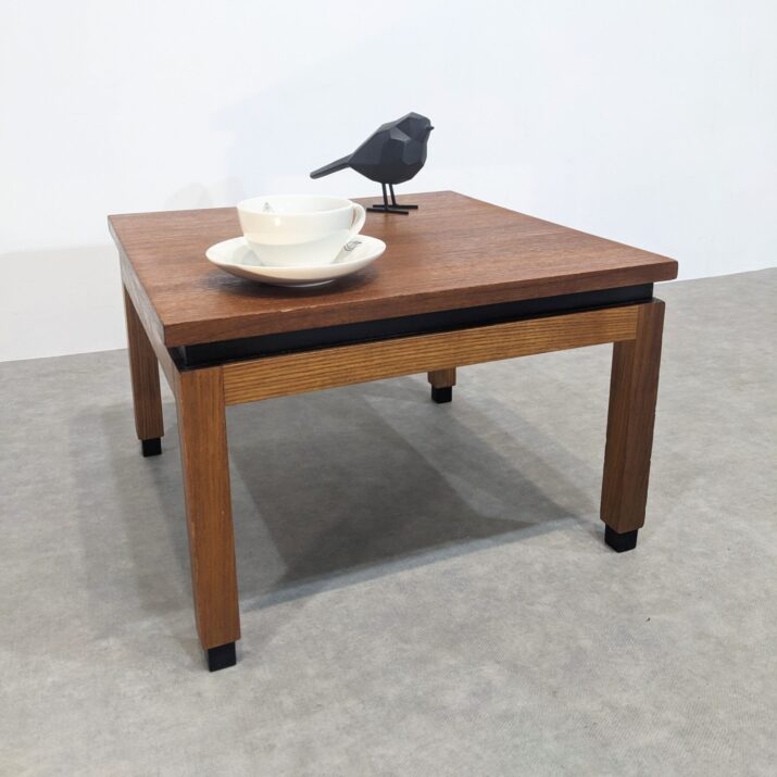 Coffee table mdk