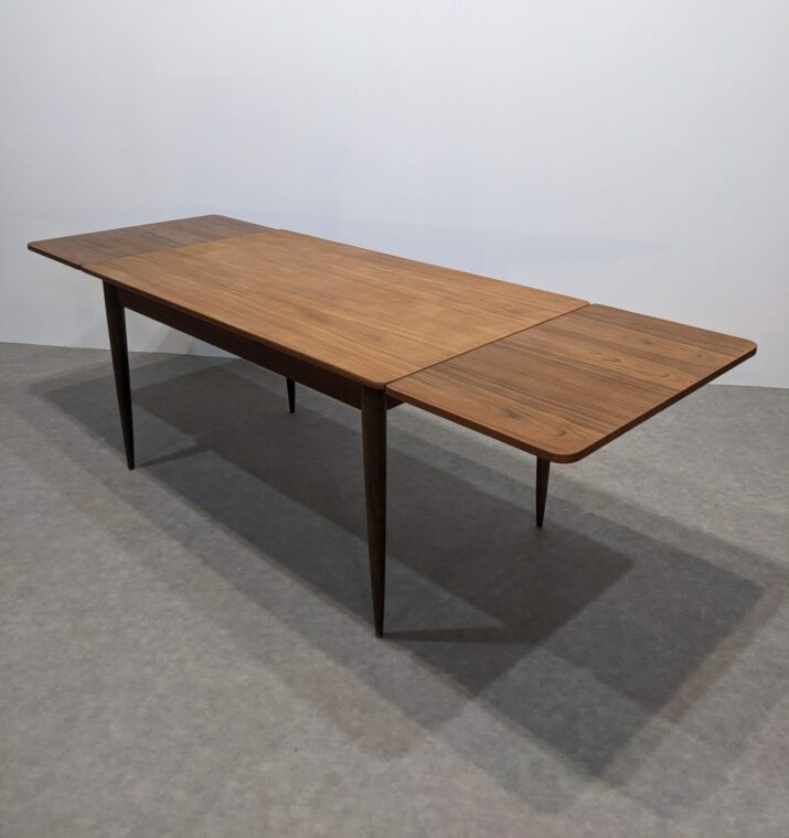 Table à repas vintage scandinave – Image 6