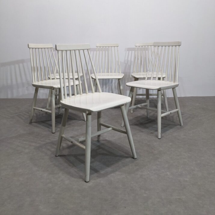 Suite de six chaises 80'