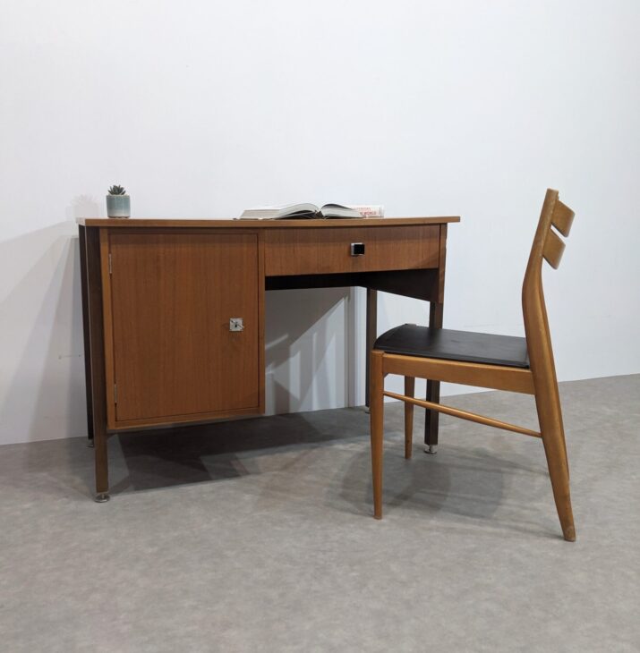 Bureau vintage
