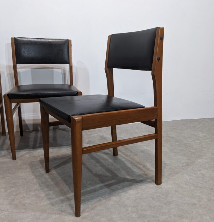 Suite de 4 chaises vintage – Image 4