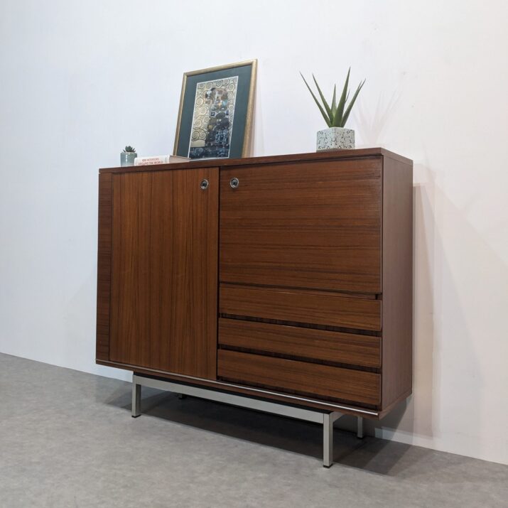 Highboard, Bar scandinave