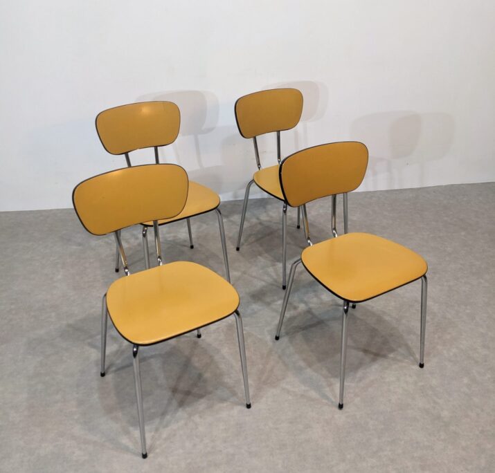 Quatre chaises Formica – Image 5