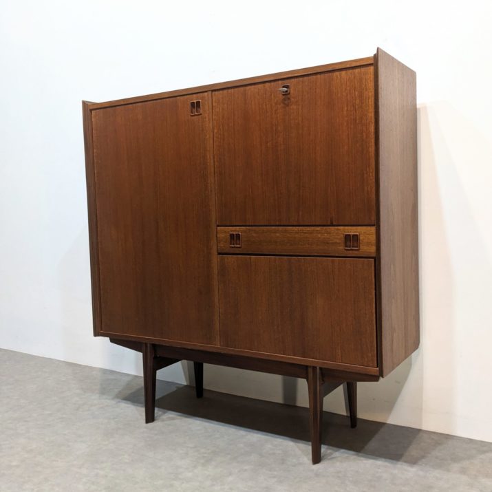 Meuble de bar, Highboard V Form