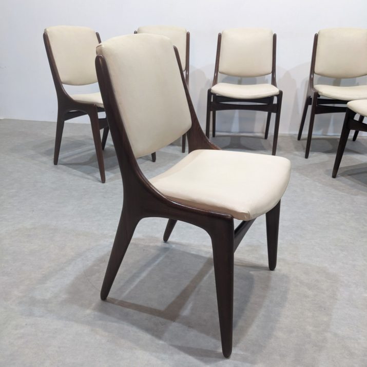 Suite de six chaises mid-century