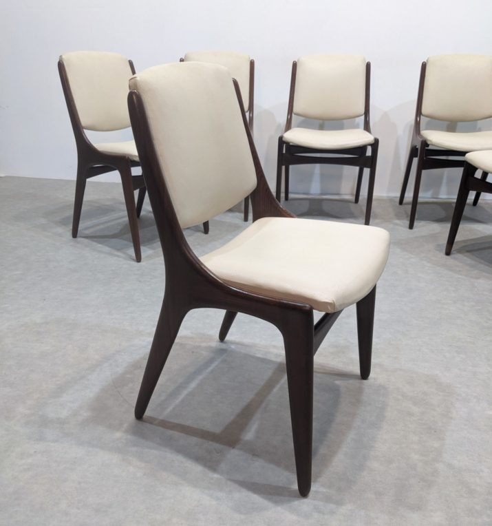 Suite de six chaises mid-century