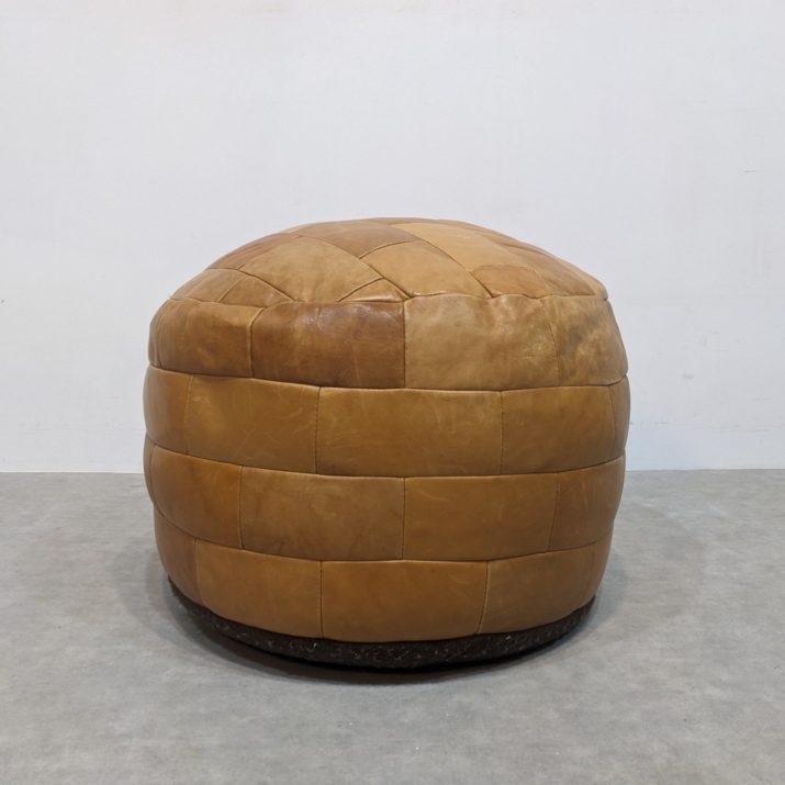 Pouf camel