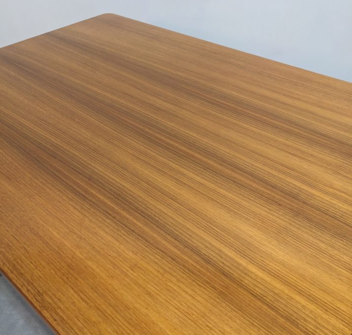 Table à repas vintage scandinave – Image 3