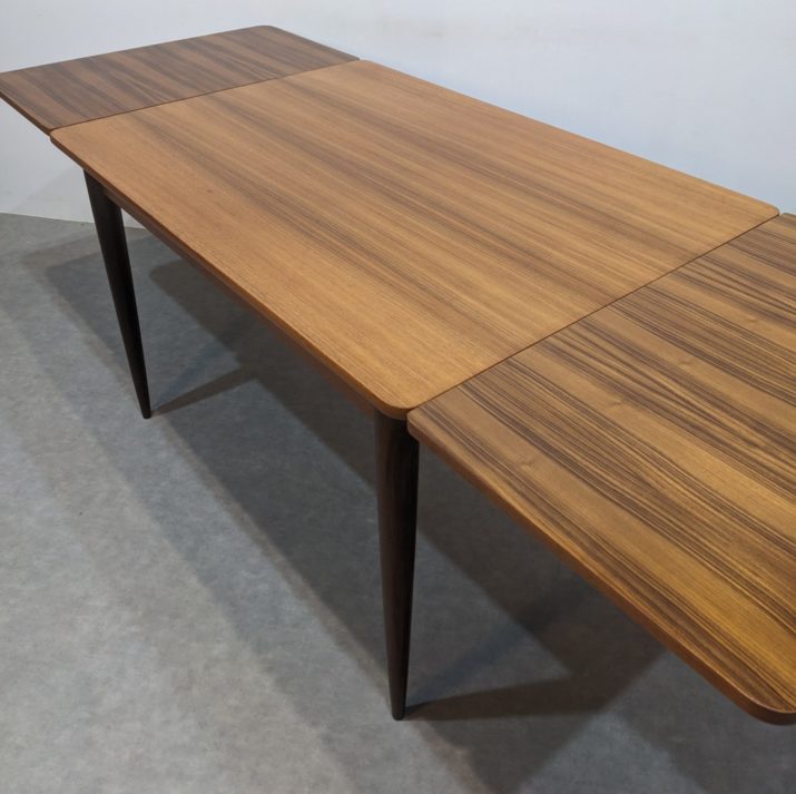 Table à repas vintage scandinave – Image 8