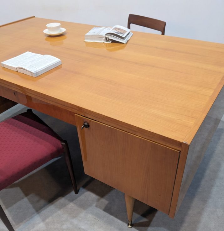 Grand bureau vintage Sycomore – Image 2