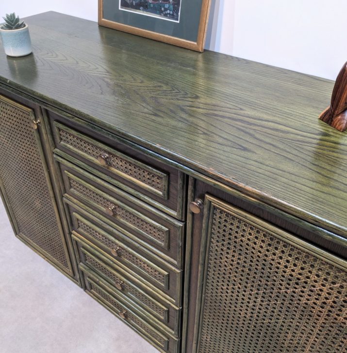 Buffet vintage en rotin – Image 4