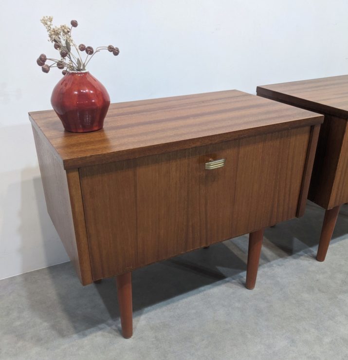 Duo de tables de nuits vintage – Image 3