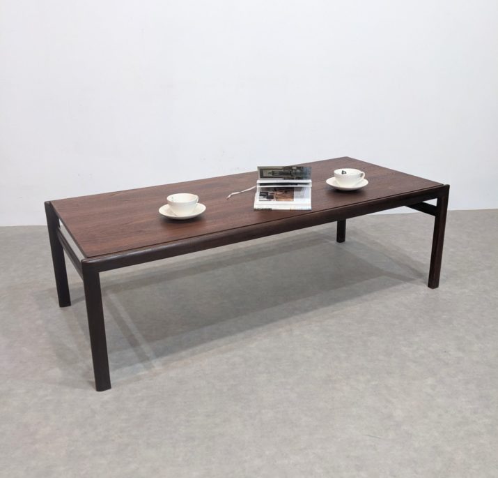 Table de salon vintage