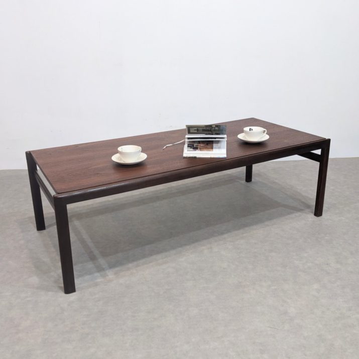 Table de salon vintage