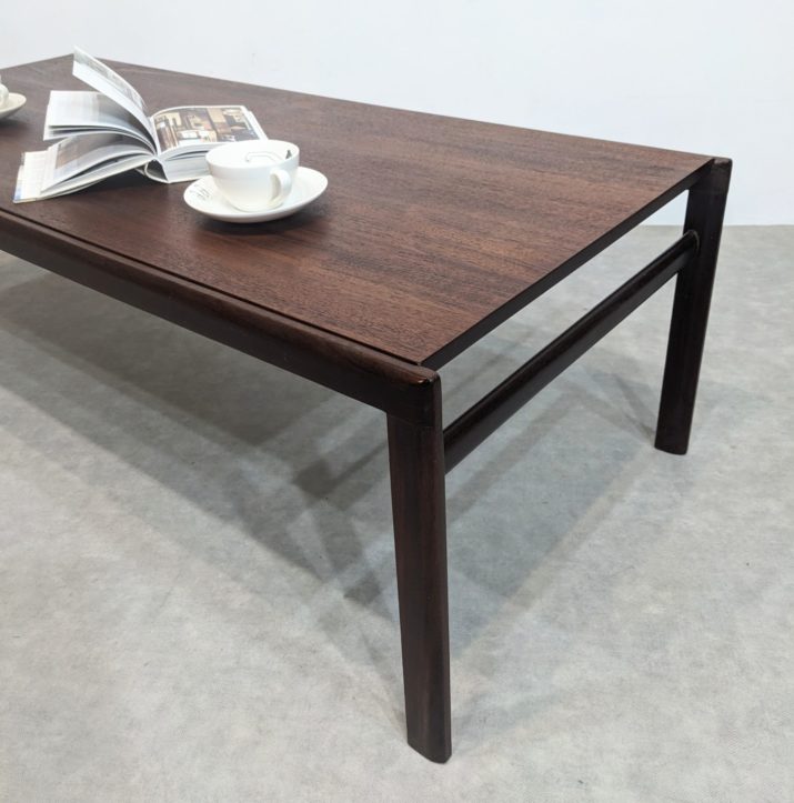 Table de salon vintage – Image 5