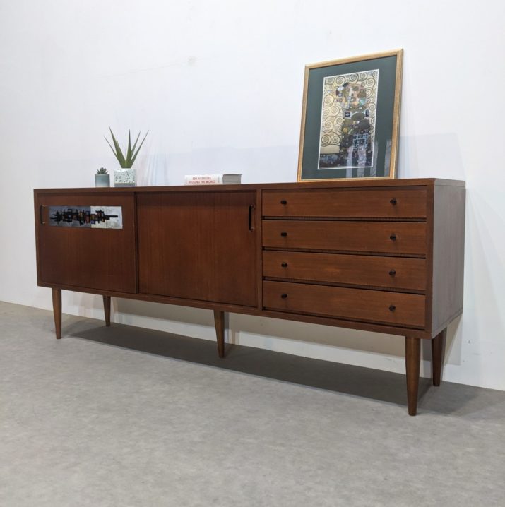 Buffet mid-century