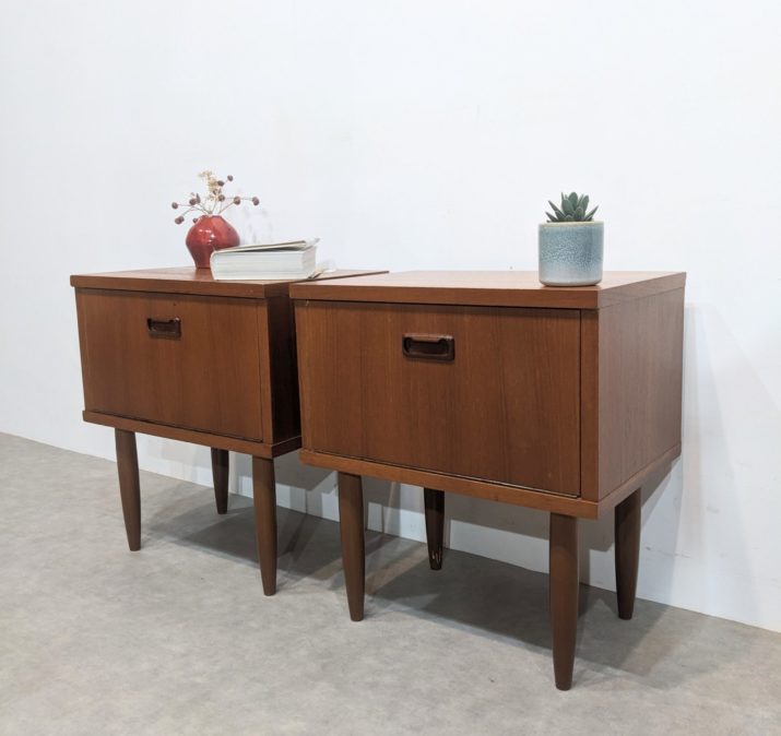Paire de chevets vintage