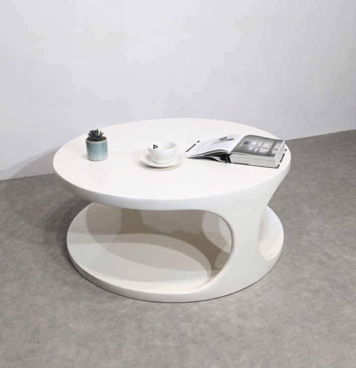 Space age "coffee table"