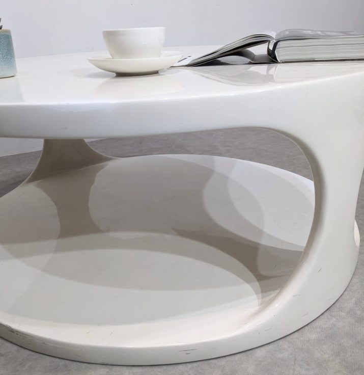Space age "coffee table" – Image 4