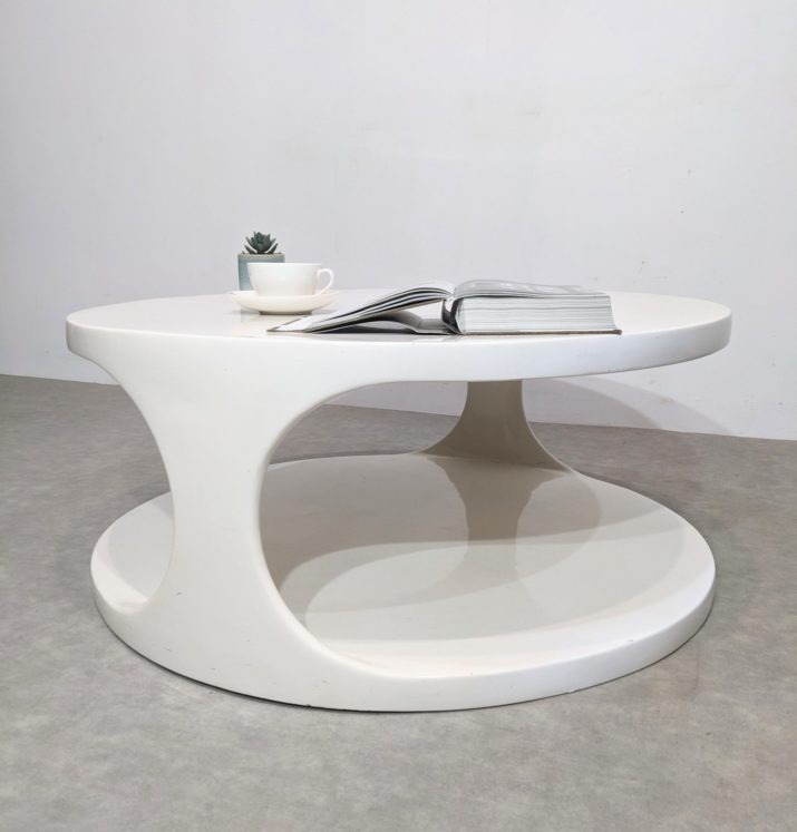 Space age "coffee table" – Image 2