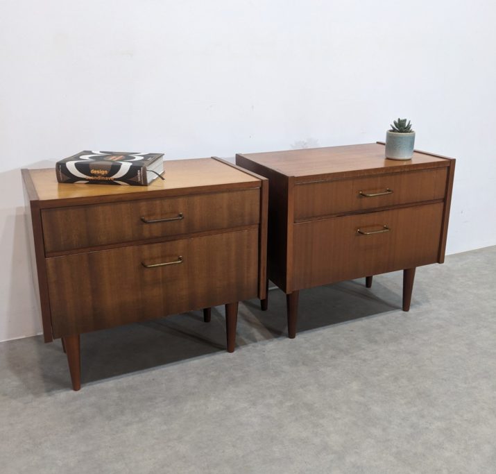 Tables de nuits vintage