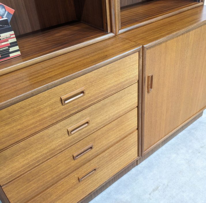 Bibliothèque vintage scandinave – Image 2