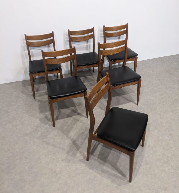 Suite de six chaises vintage