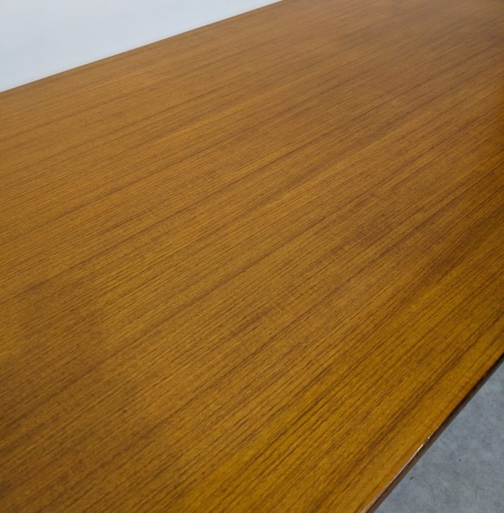 Table à manger scandinave – Image 5