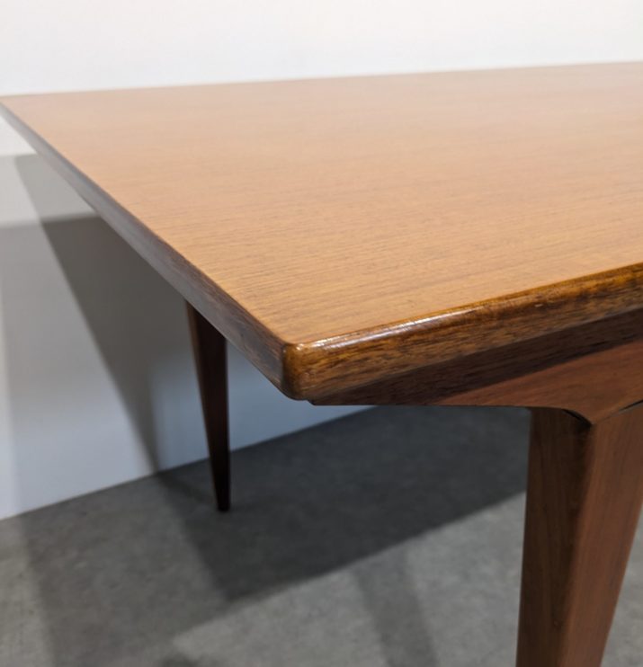Table à manger scandinave – Image 4