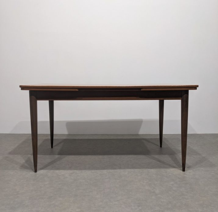 Table à manger scandinave – Image 9