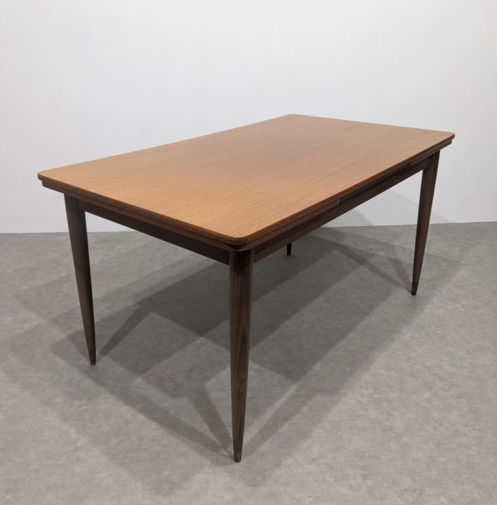 Table à manger scandinave