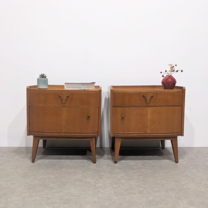 Chevets mid-century