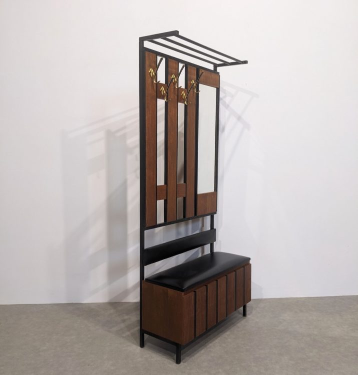Porte-manteau coffre