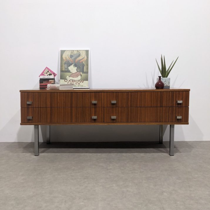 Enfilade, lowboard moderniste