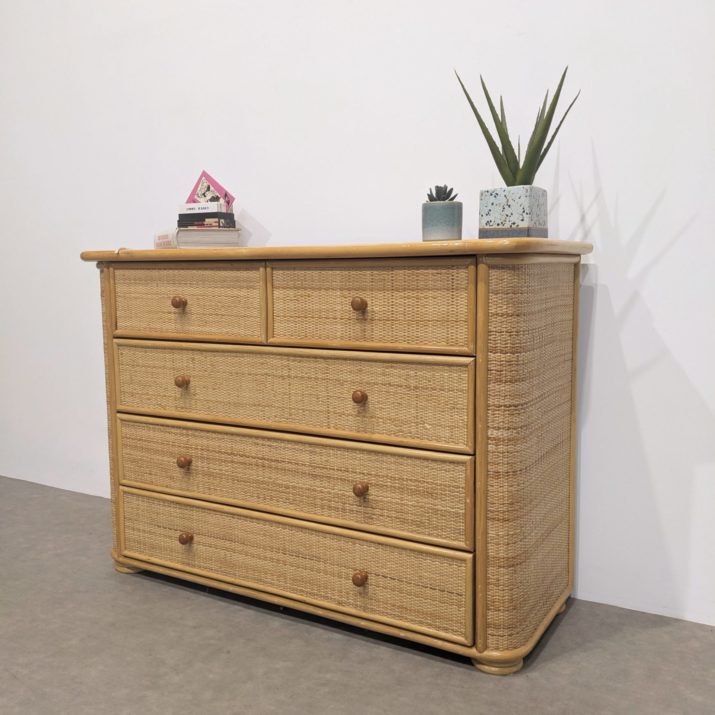 Commode vintage en rotin