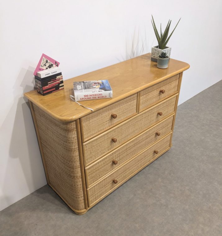 Commode vintage en rotin – Image 2