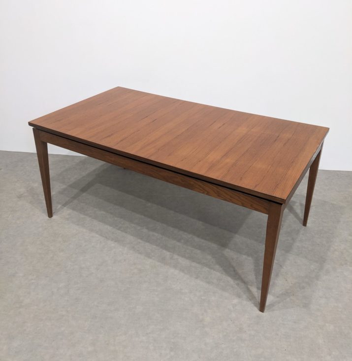 Table / Bureau